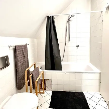 Urbanstays Landstrasse - Center - Near Casino