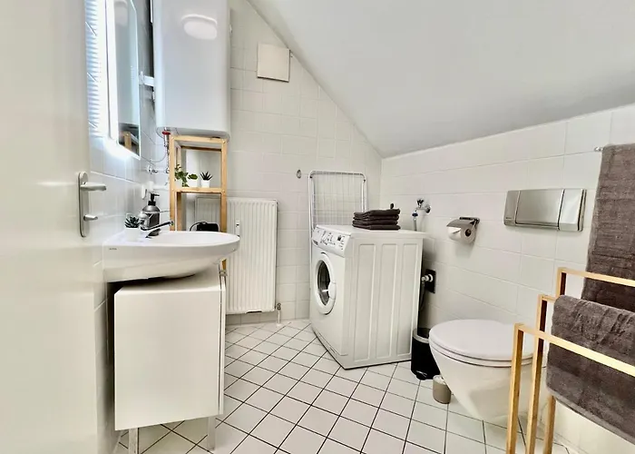 Urbanstays Landstrasse - Center - Near Casino Daire