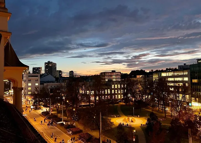 Urbanstays Landstrasse - Center - Near Casino アパート *